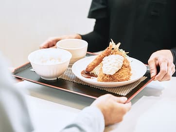 飲食事業